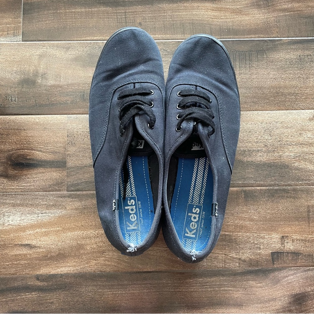 Black Keds